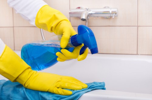 Kitchen deep cleaning during a move-out service in Greenwich SE10